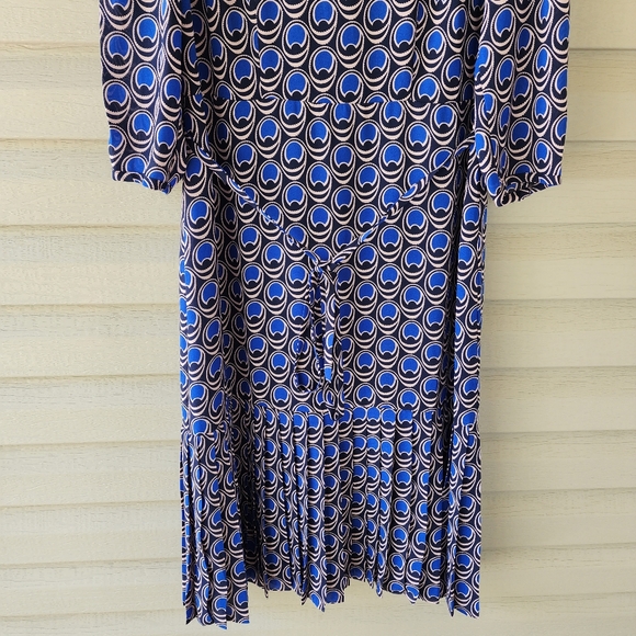 Boden Casey pleated blue printed midi dress - Picture 9 of 15